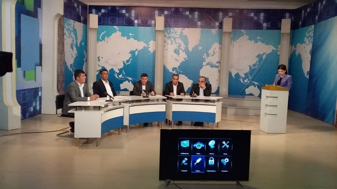 Bugun “Xorazm" teleradiokоmpaniyasi tomonidan toʼgʼridan-toʼgʼri efirga uzatilgan kuz-qish mavsumiga tayyorgarlik koʼrish ishlarining olib borilishiga bagʼishlangan "Mavzu tavsiloti" telekoʼrsatuvi boʼlib oʼtdi.